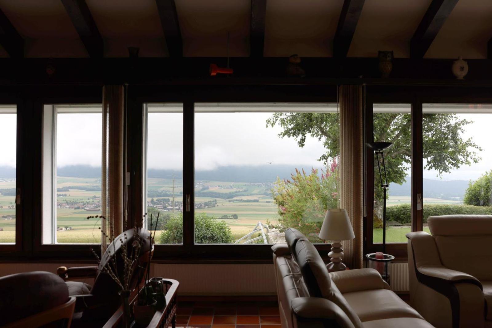 Villa Avec Vue Sur La Vallee Les Hauts-Geneveys Exterior photo