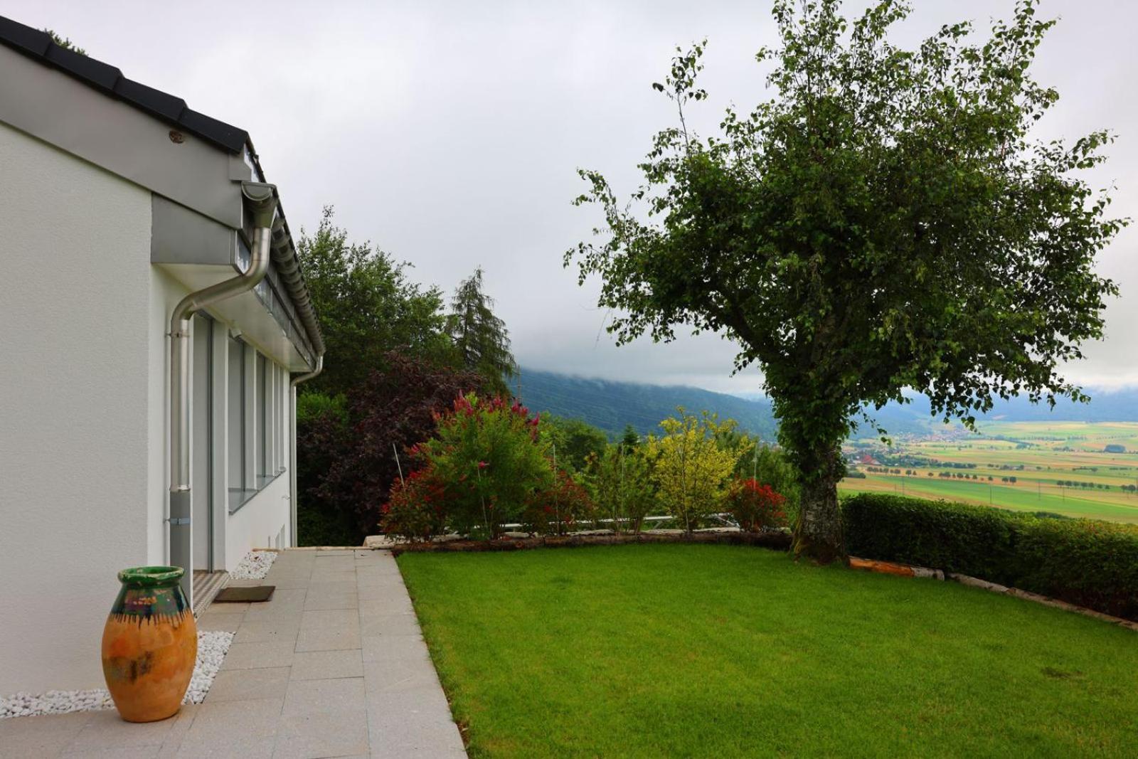 Villa Avec Vue Sur La Vallee Les Hauts-Geneveys Exterior photo